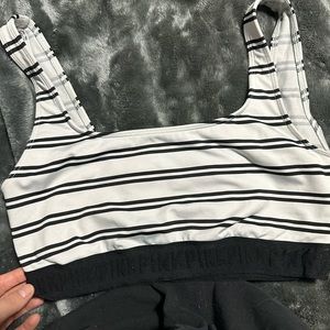Victoria’s Secret PINK sports bra large